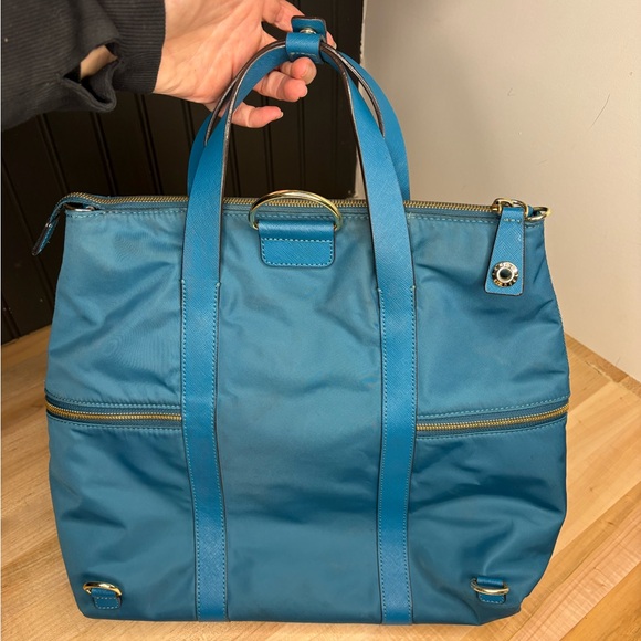 Henri Bendel Jetsetter PAIR - Picture 9 of 16